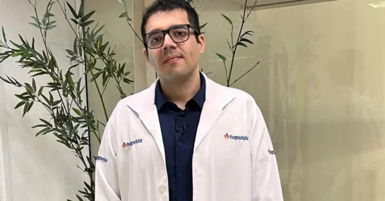 O médico Erik Castro