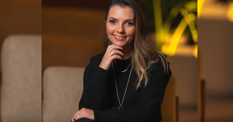 A arquiteta e especialista no tema Gabi Sartor