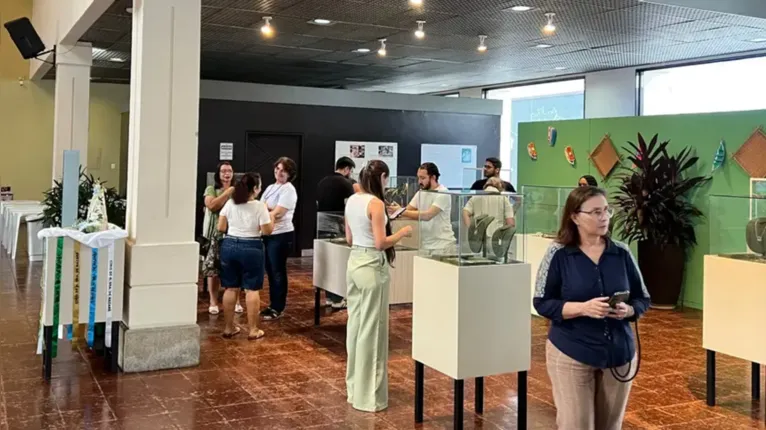 As joias da exposição homenageiam Nossa Senhora de Nazaré e traduzem, em cada detalhe, a fé, a devoção e as memórias afetivas do povo paraense durante o Círio.