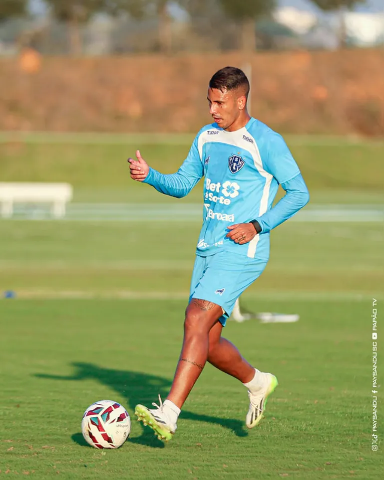 Meia Radsley, novo contratado do Paysandu