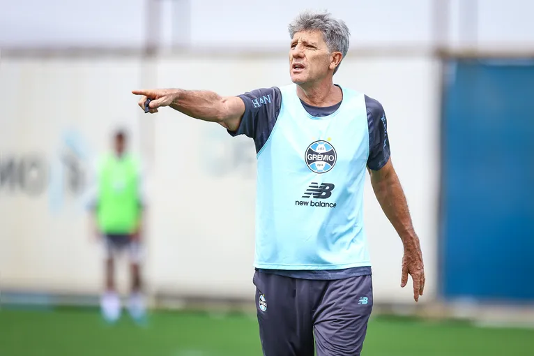 Renato tem a missão igual a de Thiago Carpini