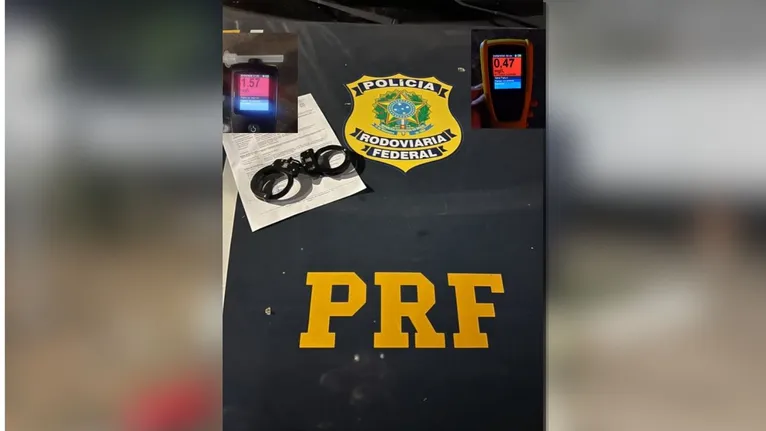 Agentes da PRF intensificam abordagens e exames de etilômetro na BR-155 durante as fiscalizações da Operação Expoama.