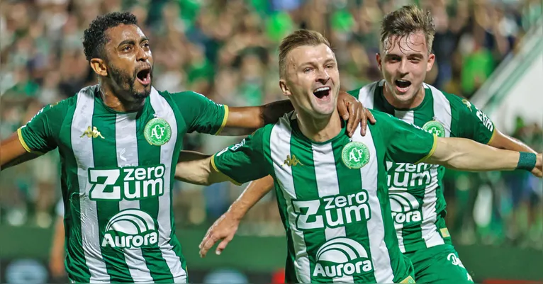 Chapecoense vem fazendo uma campanha de recuperação, mas situação pe muito delicada