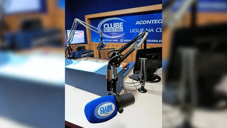 Em um ano, a audiência nos aplicativos da Rádio Clube FM somando todas as plataformas somaram 490.064, uma média de 40.838,67 mensais