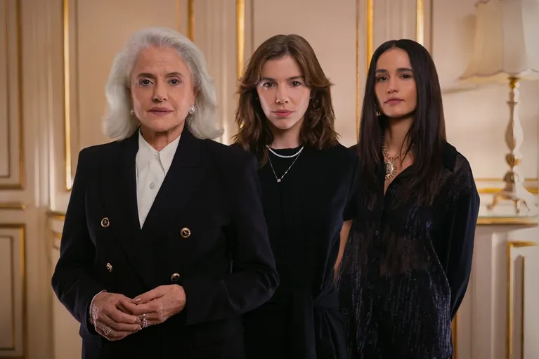 Dom de Iludir reúne nomes conhecidos da dramaturgia brasileira, como Marieta Severo, Alice Wegmann, Nanda Costa.