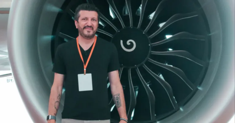 Lito Sousa conquistou milhões de seguidores com o canal Aviões e Músicas, onde compartilhava conteúdos sobre aviação, acidentes aéreos, manutenção, segurança e funcionamento das aeronaves.