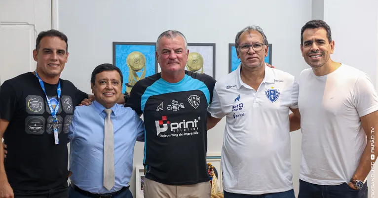 Papão está com a corda no pescoço