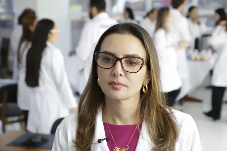 Médica Ana Luiza Meireles.(foto).