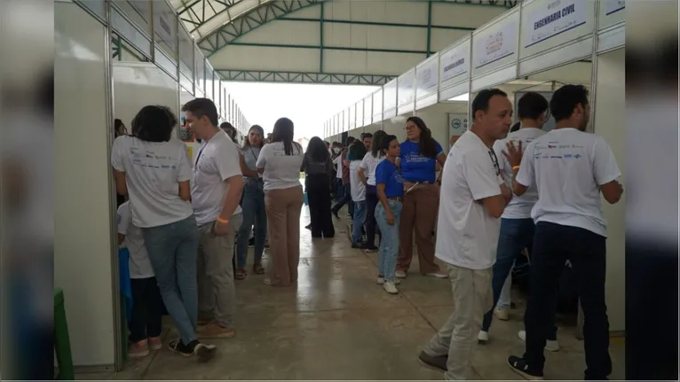 Estandes de instituições como Unifesspa, IFPA e Uepa apresentam cursos técnicos e superiores no núcleo São Félix.
