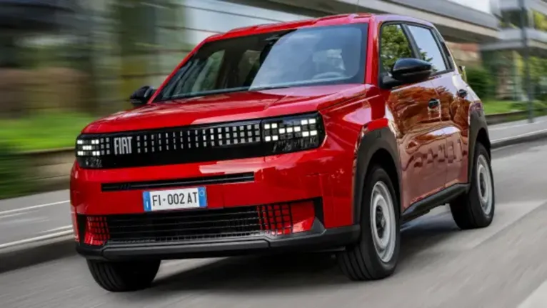 O Fiat Argo X será o novo SUV compacto da marca no Brasil, inspirado no Grande Panda europeu e com produção prevista para a fábrica de Betim (MG).