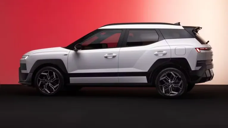 O Hyundai Bayon chegará ao Brasil em 2027 para disputar espaço com Volkswagen Tera, Fiat Pulse, Renault Kardian, Chevrolet Sonic e Jeep Avenger.