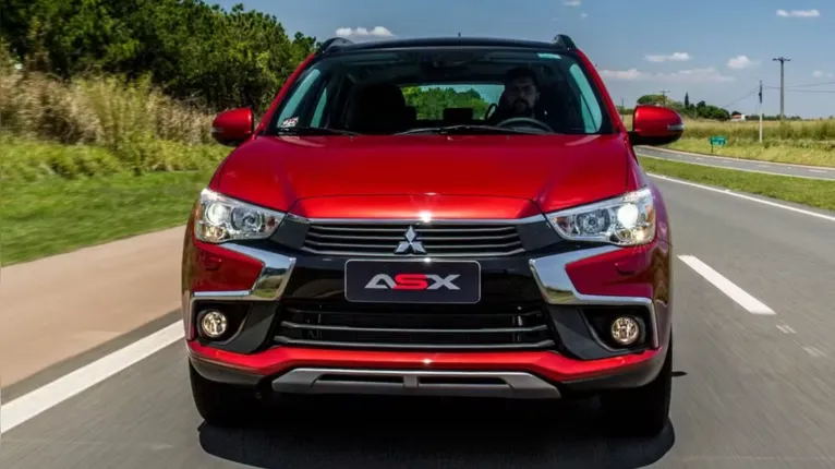 Por R$ 85.990, o ASX oferece motor 2.0 flex, câmbio CVT, tração integral e uma lista mais completa de equipamentos.
