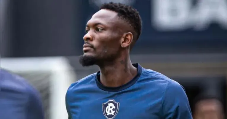 Tchamba se apresentou à Seleção de Camarões para disputar dois jogos pelas Eliminatórias da Copa Africana de Nações.