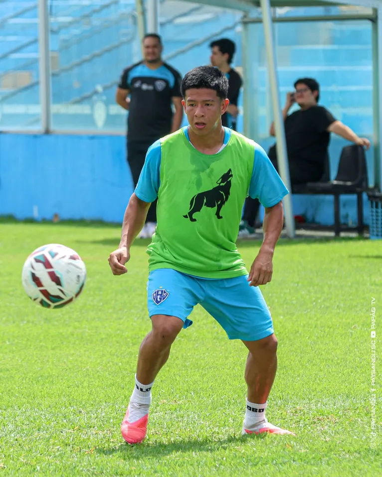 Kukri é integrado ao profissional do Paysandu e já treina com Mazola