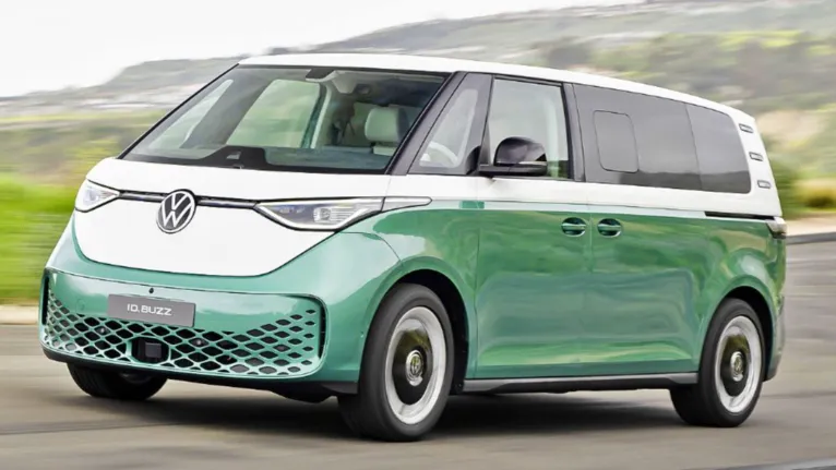A icônica Kombi ganhou uma nova geração elétrica, mantendo o espírito do modelo histórico.
