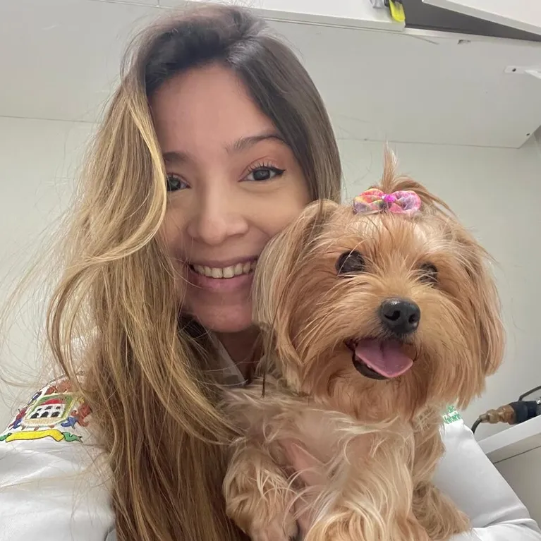 Médica veterinária Taina Barbosa