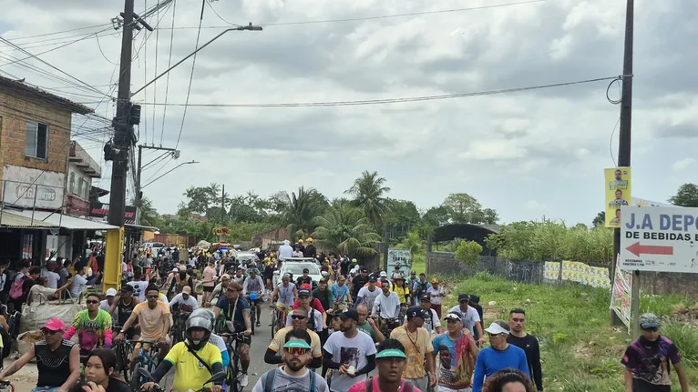 Traslado para Ananindeua e Marituba termina após quase onze horas de procissão