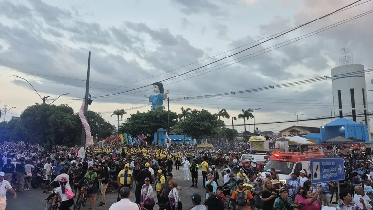 Berlinda se aproxima do final da Igreja Matriz de Marituba