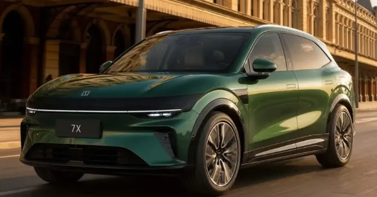 A Zeekr aposta no segmento premium para ampliar a presença dos carros chineses no Brasil, com modelos elétricos que combinam tecnologia, desempenho e sofisticação.