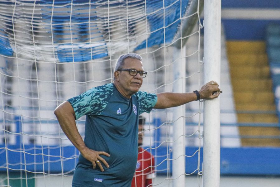 
        
            Paysandu faz treino noturno antes de jogo contra o Ypiranga
        
    