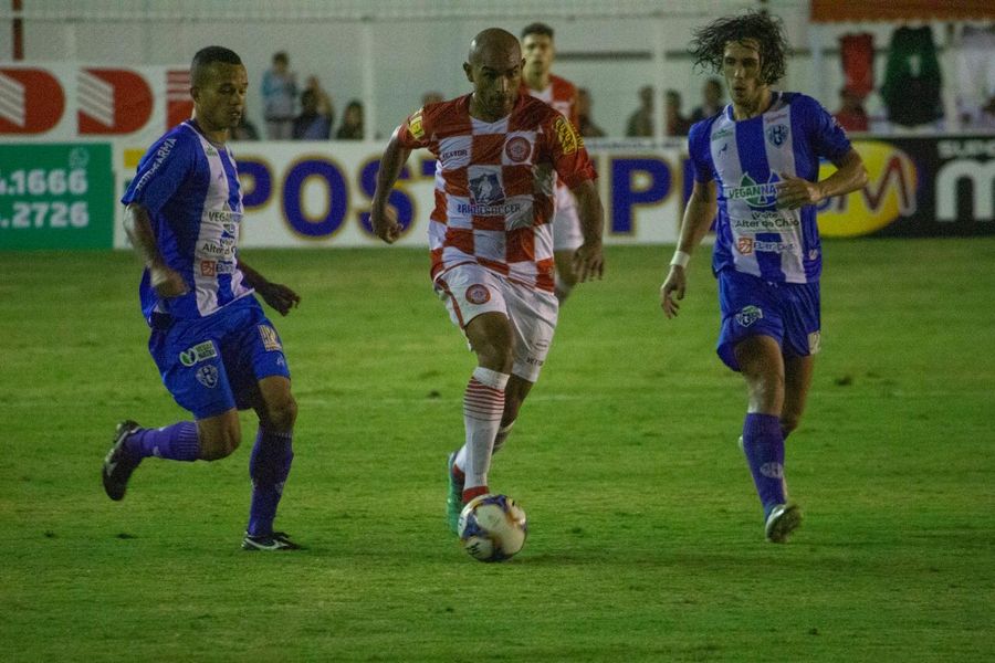 
        
            Paysandu vence mais uma no returno
        
    