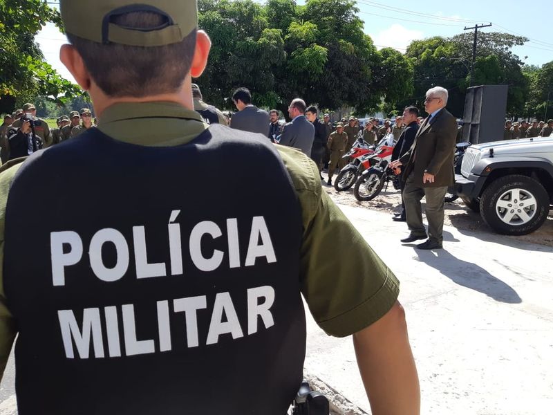 
        
        
            Estado entrega à Polícia Militar mais de 3 mil coletes balísticos
        
    