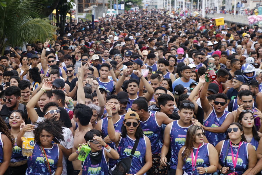 
        
        
            Veja
fotos do primeiro dia do pré-Carnaval na Cidade Velha
        
    