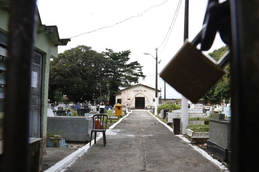 
        
        
            Dia das Mães tem cemitérios vazios em Belém
        
    