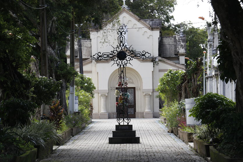 
        
        
            Dia das Mães tem cemitérios vazios em Belém
        
    