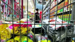 A cesta básica custava metade de um salário mínimo em julho.