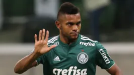 Imagem ilustrativa da notícia Atacante colombiano tem futuro incerto no Palmeiras sobre permanência