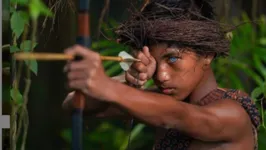 Imagem ilustrativa da notícia Índios de tribo na Indonésia intrigam o mundo com seus olhos azuis, veja!
