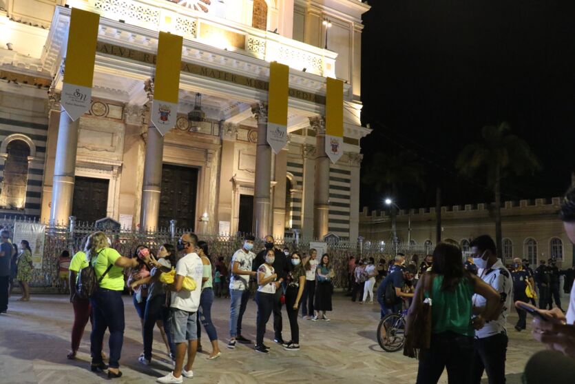 
        
        
            Círio 2020: veja fotos da movimentação na Basílica na noite de apresentação do manto
        
    