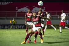 Imagem ilustrativa da notícia Com gol de Gabigol, Flamengo empata e deixa escapar liderança 