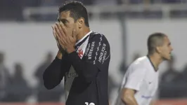 Imagem ilustrativa da notícia Atacante se culpa por gol perdido contra o Corinthians em 2012
