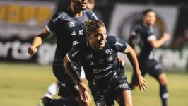 Felipe Gedoz é um dos principais nomes da reação Azulina.