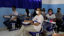 Imagem ilustrativa da notícia Alunos mantém foco na reta final para prova do Enem  