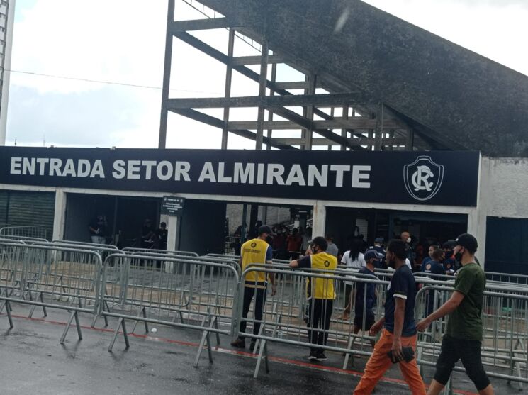 
        
        
            Fotos: torcedores já chegam para jogo entre Remo e Confiança
        
    