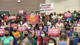Imagem ilustrativa da notícia Trabalhadores da Educação protestam na Câmara Municipal
