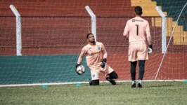 Imagem ilustrativa da notícia Goleiro mostra confiança em disputa por camisa 1 do Paysandu