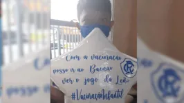 O torcedorzinho ficou feliz com a campanha de vacinação infantil em Belém