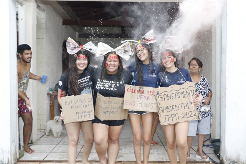 
        
            Separa
o ovo e o trigo! A festa dos calouros da UFRA
        
    