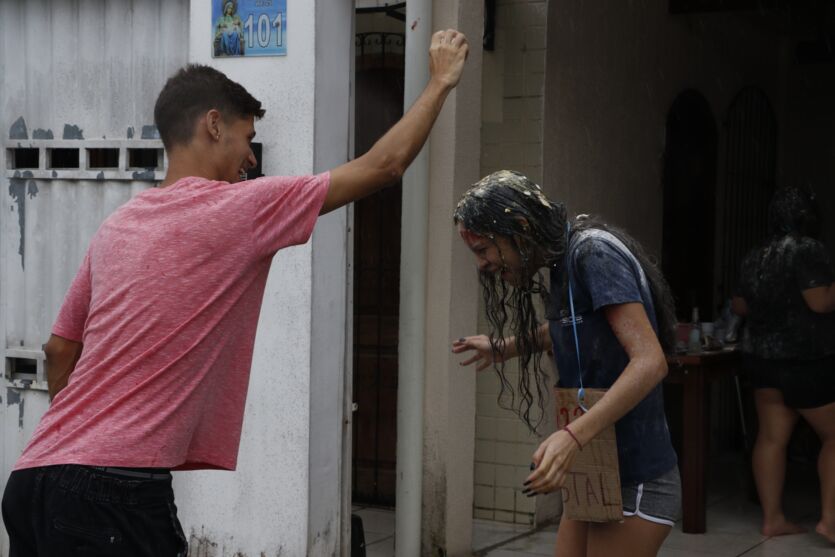 
        
            Separa
o ovo e o trigo! A festa dos calouros da UFRA
        
    