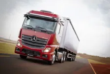 Imagem ilustrativa da notícia Novo Mercedes-Benz Actros em test-drive na rota da
safra