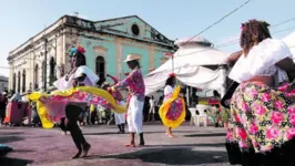 O edital vai premiar  até 50 propostas artísticas e culturais inéditas