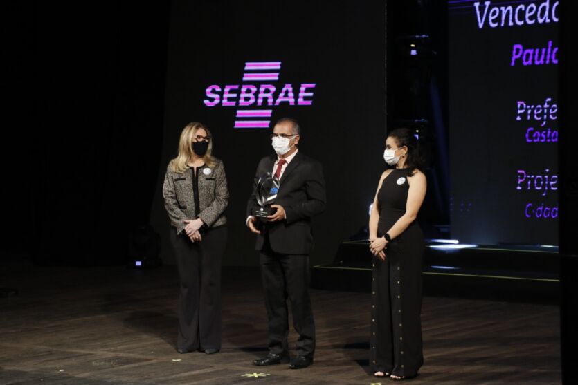 
        
        
            Prefeitos empreendedores ganham prêmio do Sebrae
        
    