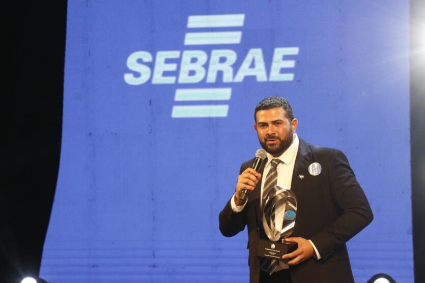 
                            
                            
                                Prefeitos empreendedores ganham prêmio do Sebrae
                            
                        