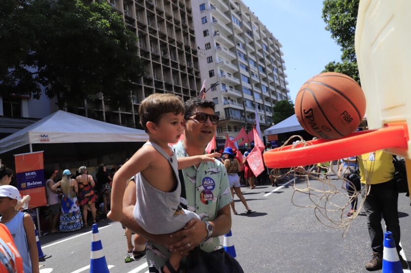 
        
        
            Música,
dança, esporte e lazer na Avenida Cultural em Belém
        
    