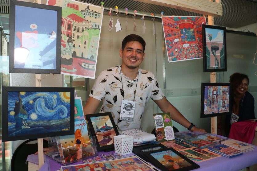
        
            Veja imagens do primeiro dia da Feira do Livro no Hangar
        
    