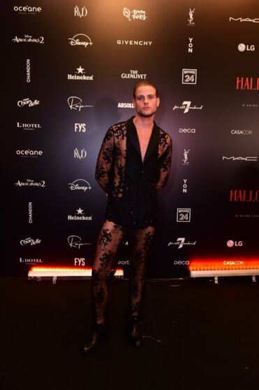 
        
        
            Famosos capricham nas fantasias para Halloween da Sephora
        
    